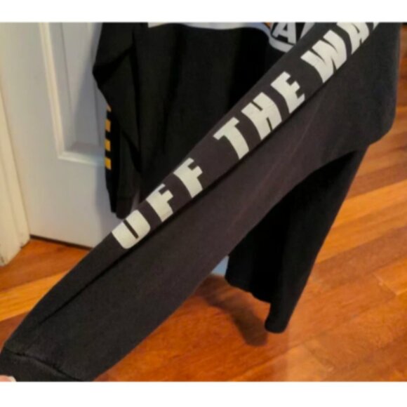 Vans Tee for Young Men-Size Medium Pre-owned - Picture 4 of 4